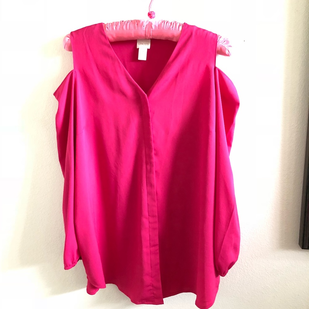Pink Chico’s cold shoulder long sleeve top.